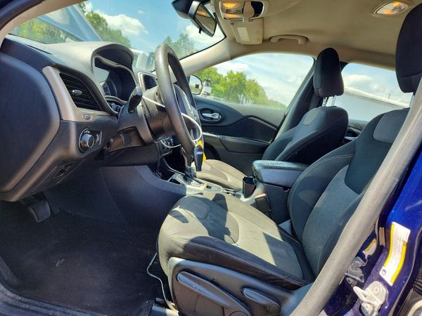 2015 JEEP CHEEROKEE Sport