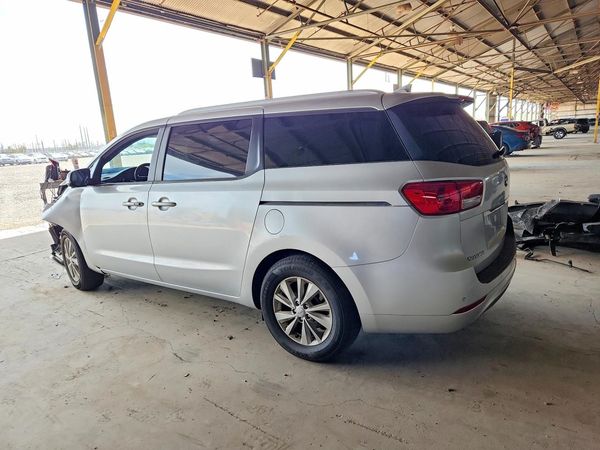 2017 KIA SEDONA LX