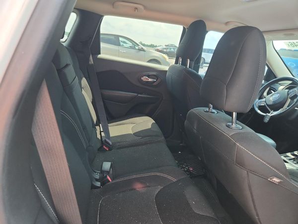 2015 JEEP CHEROKEE LATITUDE FWD