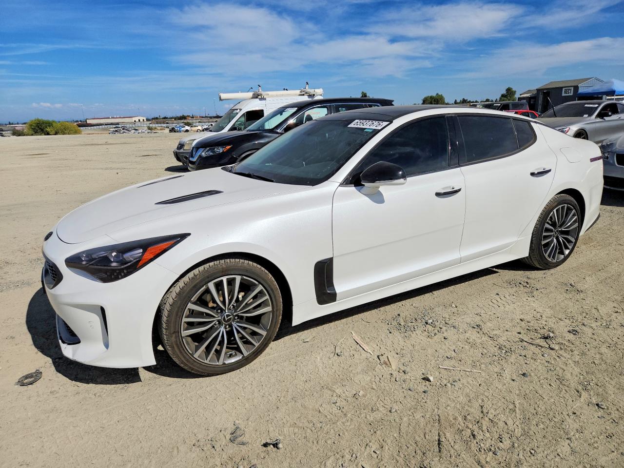 2019 KIA STINGER Base — Front 3/4