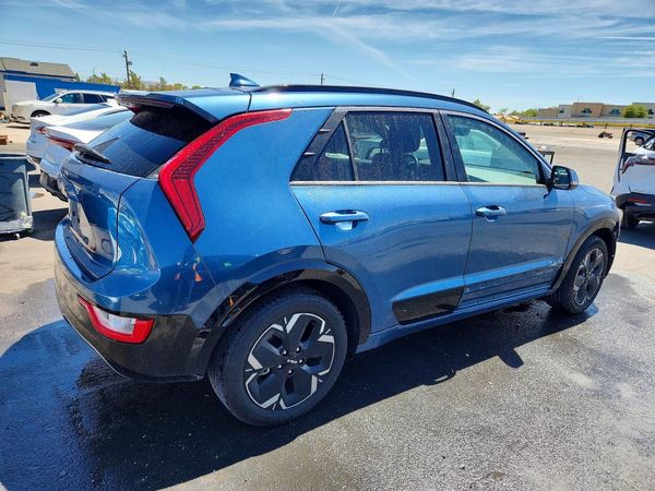2023 KIA NIRO Wind
