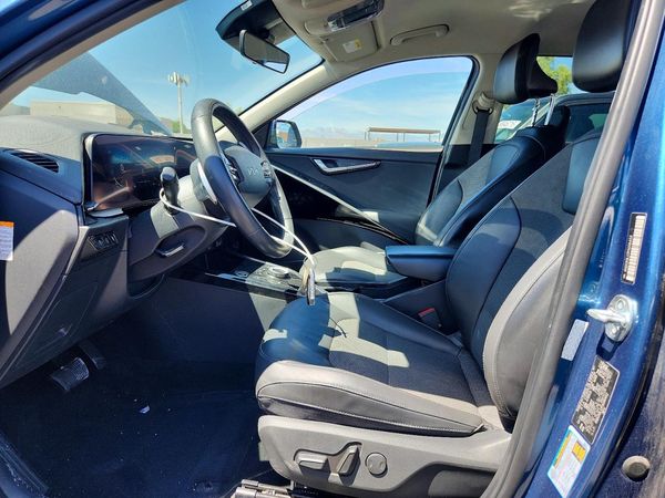 2023 KIA NIRO Wind