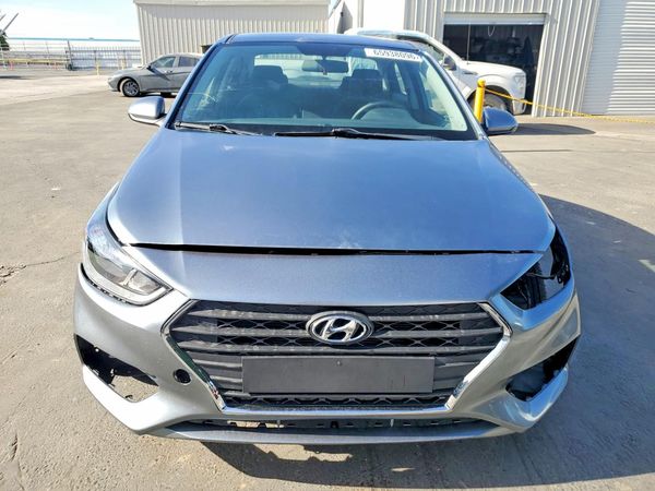 2019 HYUNDAI ACCENT SE and SEL