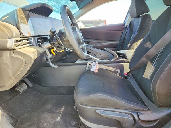 2024 HYUNDAI ELANTRA