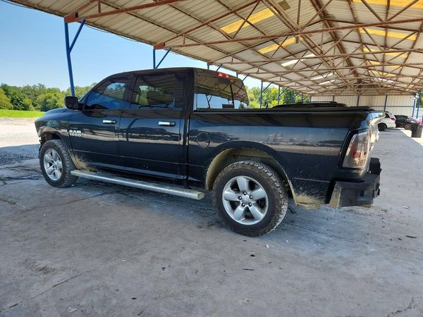 2017 RAM 1500 SLT