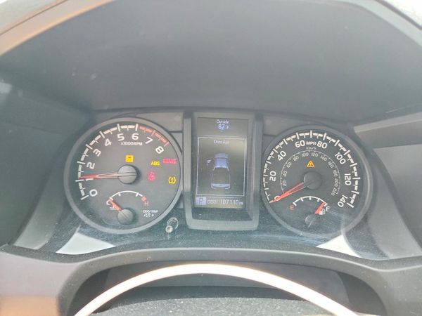 2018 TOYOTA TACOMA
