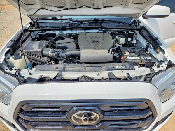 2018 TOYOTA TACOMA