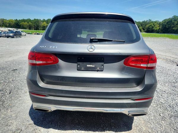 2016 MERCEDES-BENZ GLC GLC300