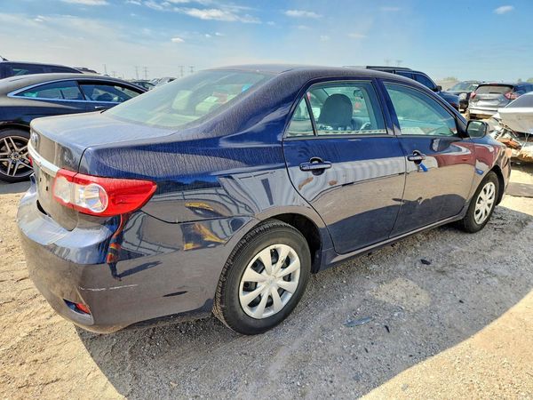 2012 TOYOTA COROLLA