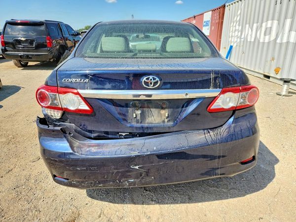 2012 TOYOTA COROLLA