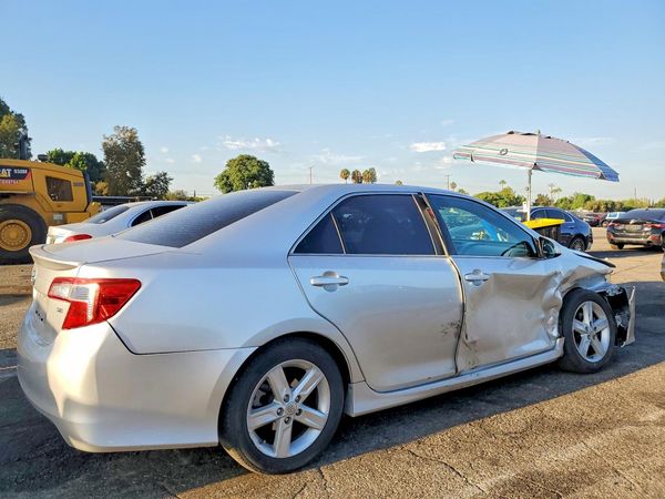 2013 TOYOTA CAMRY