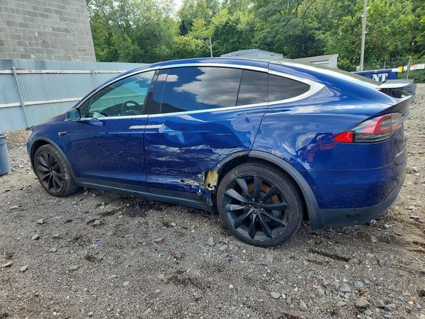 2018 TESLA MODEL X