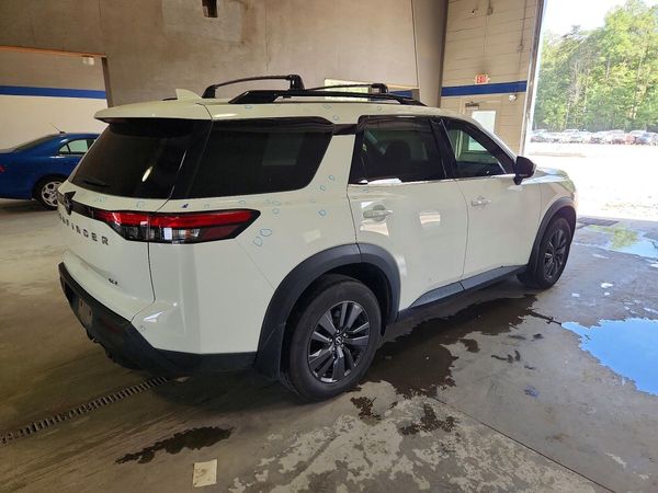 2022 NISSAN PATHFINDER SV