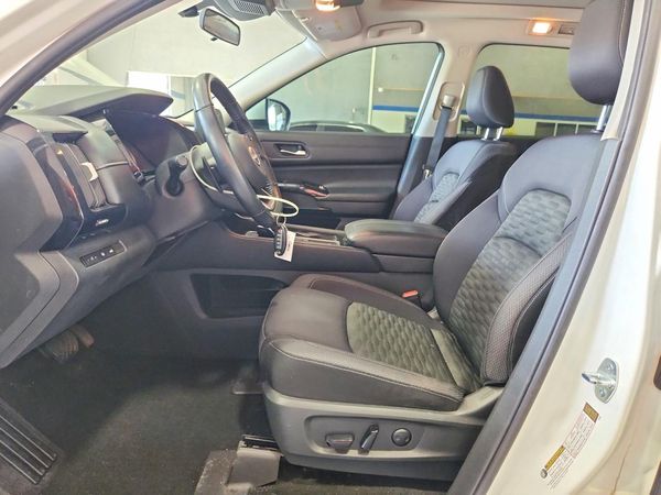 2022 NISSAN PATHFINDER SV