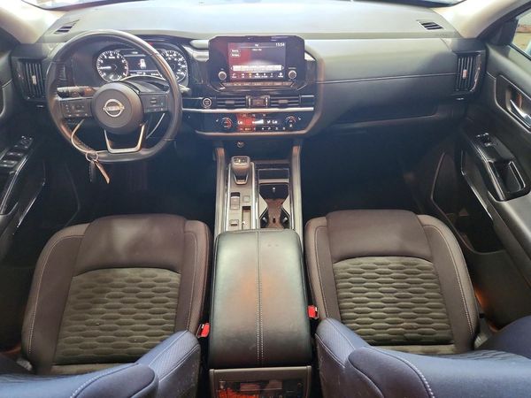 2022 NISSAN PATHFINDER SV