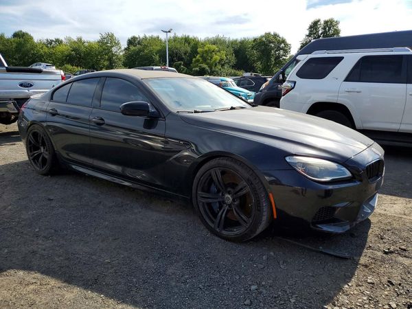 2016 BMW M6 — Passenger 3/4