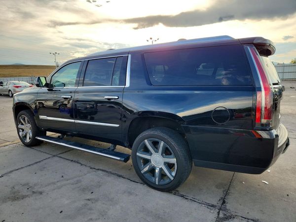2016 CADILLAC ESCALADE ESV Premium