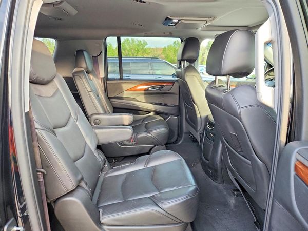 2016 CADILLAC ESCALADE ESV Premium
