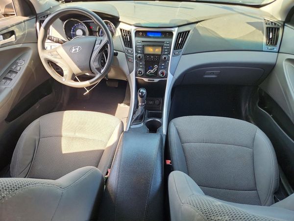 2013 HYUNDAI SONATA GLS/ GLS Popular
