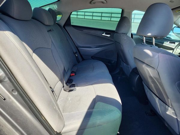 2013 HYUNDAI SONATA GLS/ GLS Popular