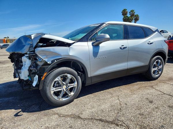 2026 CHEVROLET BLAZER 2LT — Front 3/4