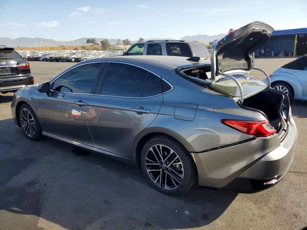 2026 TOYOTA CAMRY