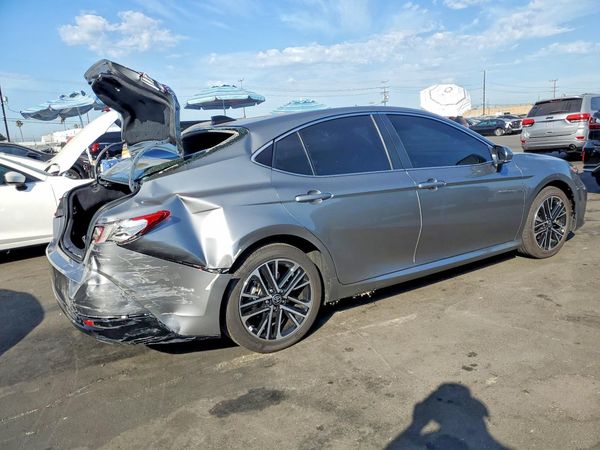 2026 TOYOTA CAMRY