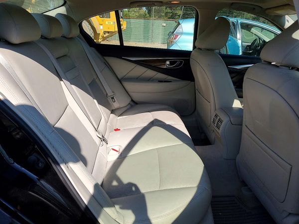 2016 INFINITI Q50