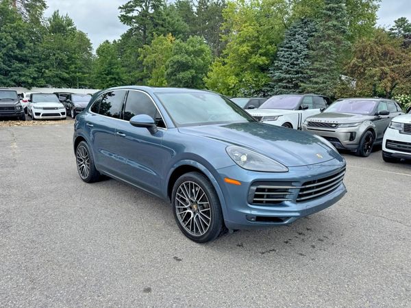 2019 PORSCHE CAYENNE