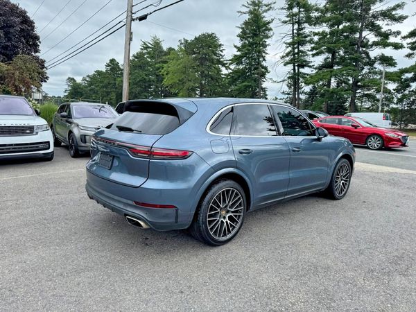 2019 PORSCHE CAYENNE