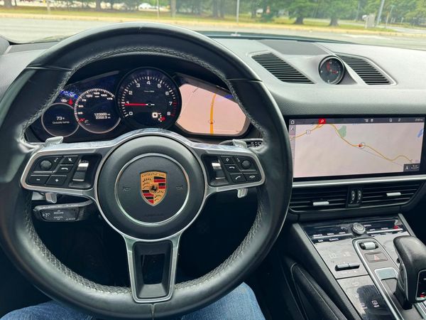 2019 PORSCHE CAYENNE