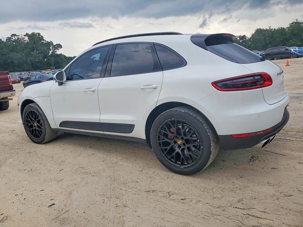 2017 PORSCHE MACAN
