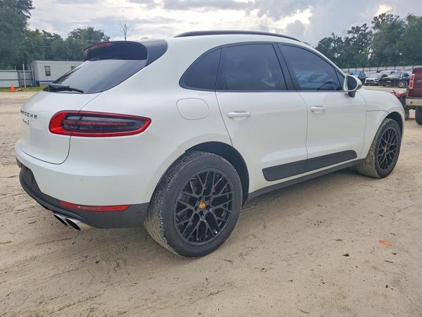 2017 PORSCHE MACAN