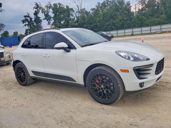 2017 PORSCHE MACAN