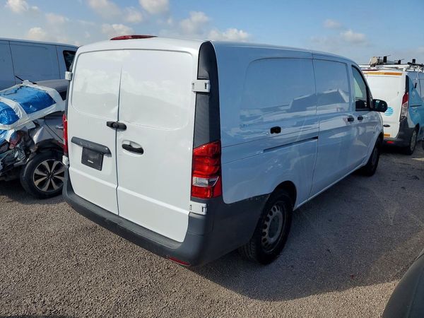 2020 MERCEDES-BENZ METRIS