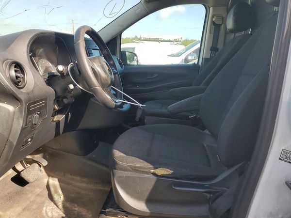 2020 MERCEDES-BENZ METRIS