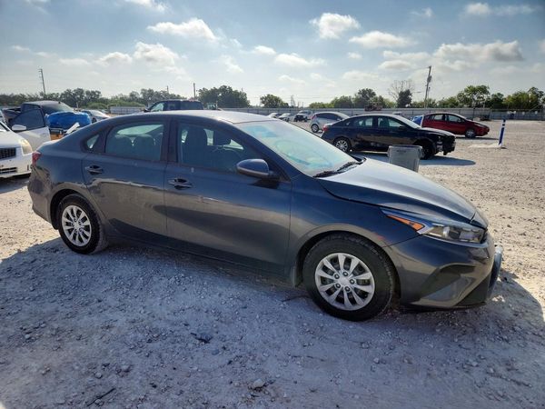 2022 KIA FORTE FE, LXS