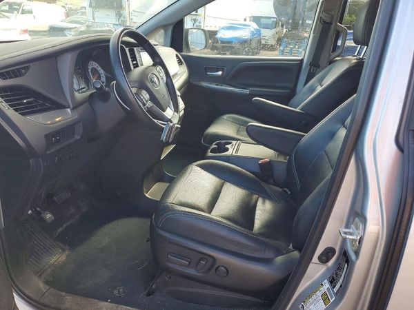 2020 TOYOTA SIENNA