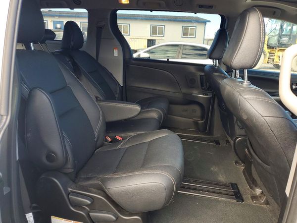 2020 TOYOTA SIENNA