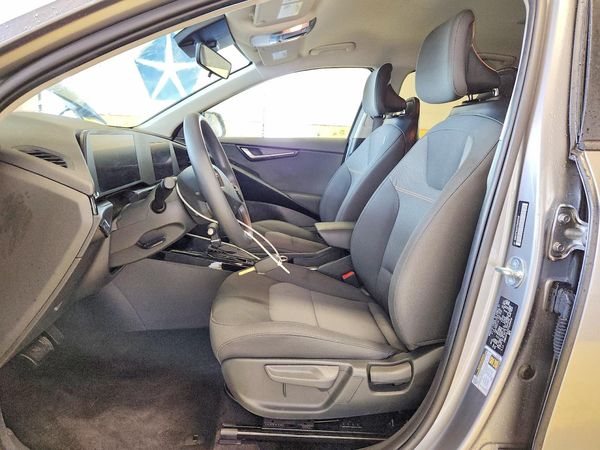 2026 KIA NIRO LX