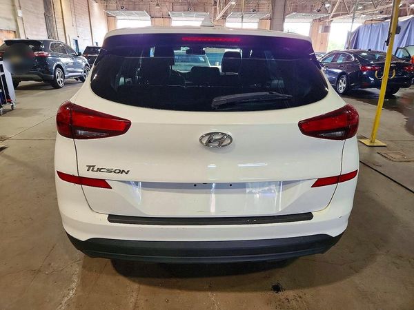 2021 HYUNDAI TUCSON SE