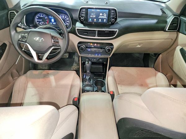 2021 HYUNDAI TUCSON SE