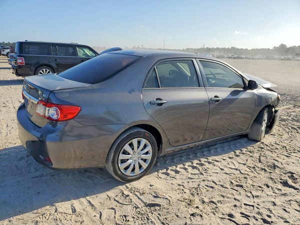 2012 TOYOTA COROLLA