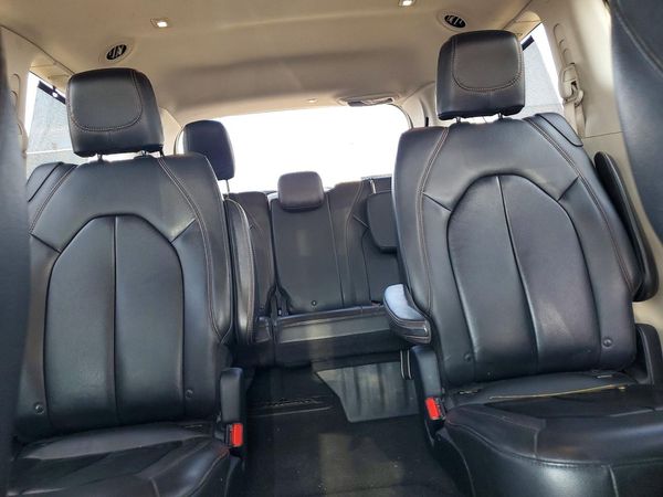 2017 CHRYSLER PACIFICA Touring L