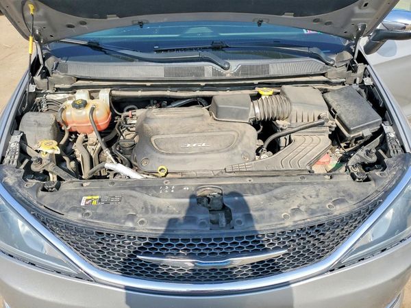 2017 CHRYSLER PACIFICA Touring L