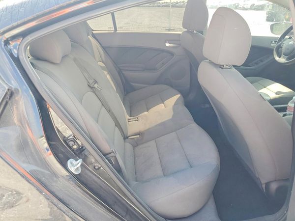 2017 KIA FORTE