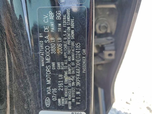 2017 KIA FORTE
