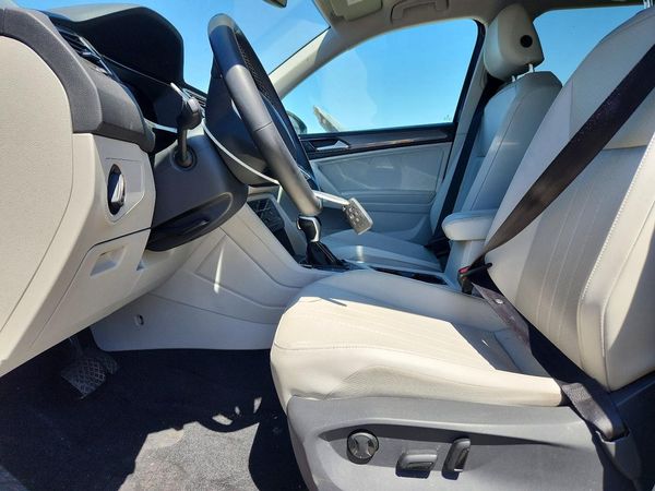 2023 VOLKSWAGEN TIGUAN SE — DENT