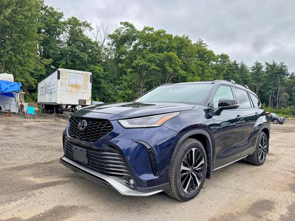 2021 TOYOTA HIGHLANDER XSE Nav & JBL