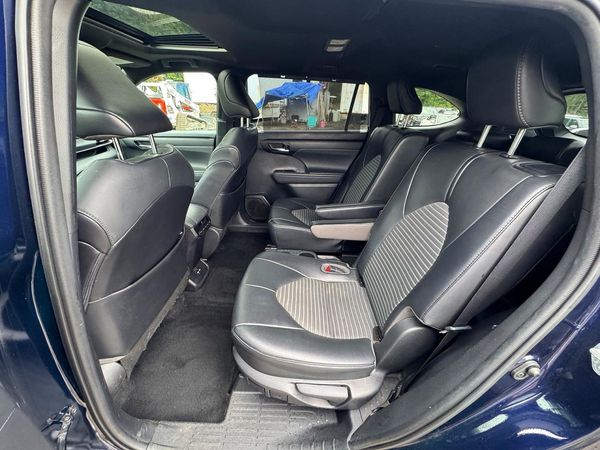 2021 TOYOTA HIGHLANDER XSE Nav & JBL